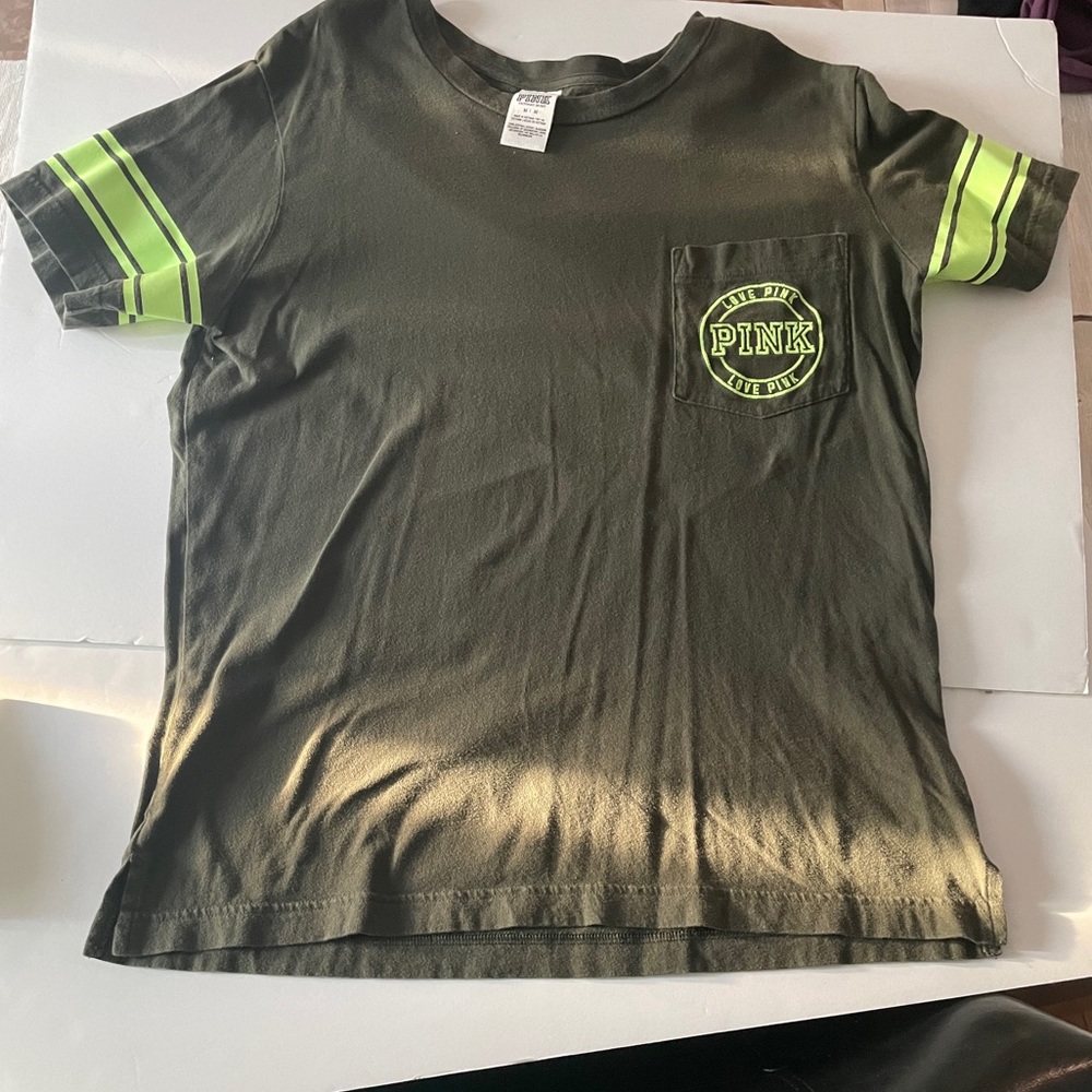 💚Pink Victoria Secret Campus Tee💚